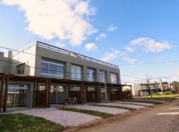 Departamento · 74m² · 4 Ambientes · 1 Cochera · El Manero Pa 17
