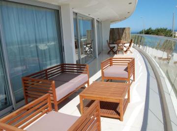 Departamento · 180m² · 3 Dormitorios · Bikini Beach 3 Dorm.