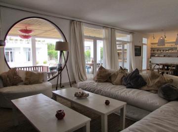 Casa · 420m² · 4 Dormitorios · Casa en Alquiler Jose Ignacio "Horizonte Ji"