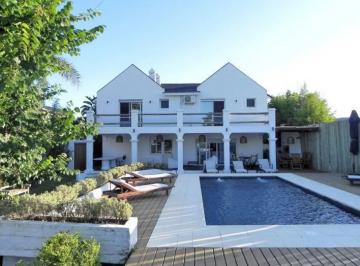 LA BARRA VENTA Y ALQUILER CASA LOS ABRILES PISCINA · La Barra Venta y Alquiler Casa Los Abriles