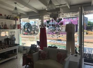 Local comercial · 134m² · 6 Ambientes · Local en Venta Sobre Ruta 10 - La Barra