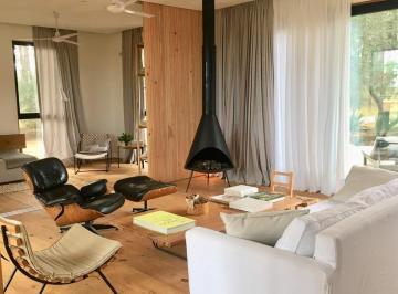 Casa · 110m² · 2 Dormitorios · 1 Cochera · House For Rent - "Nina" in La Juanita Tm