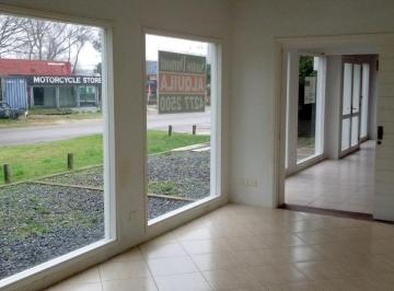 Local comercial · 100m² · 1 Ambiente · 1 Cochera · Alquiler Local - La Barra Tm