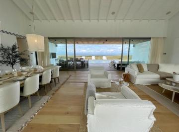 Casa · 440m² · 5 Ambientes · 2 Cocheras · Casa en Venta Jose Ignacio La Bonita Casa 4