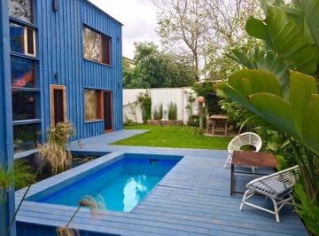Casa · 165m² · 5 Ambientes · 2 Cocheras · Casa Azul en Alquiler y Venta La Barra - Tm
