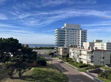 Departamento · 85m² · 4 Ambientes · 1 Cochera · Departamento en Venta Altos de La Brava