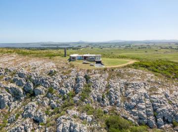 Campo · 60000m² · 4 Dormitorios · 1 Cochera · Chacra en Los Ceibos Punta del Este Tm