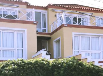 Departamento · 1m² · 2 Ambientes · 1 Cochera · Departamento en Manantiales con Pileta a 1 Cuadra del Mar