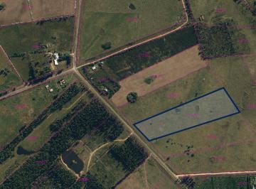 Campo · 53000m² · Manantiales Padron 27345