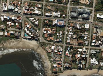 Local comercial · 1037m² · 3 Ambientes · Local en La Barra