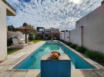 Casa · 120m² · 5 Ambientes · 2 Cocheras · Venta Casa 3 Dorm Pileta Monte Cristo