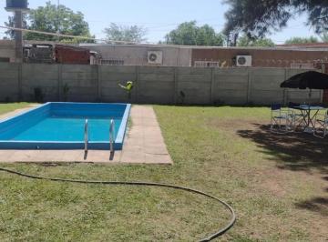 Casa · 70m² · 3 Ambientes · Casa con Pileta de Natación en Venta Manzanares Pilar