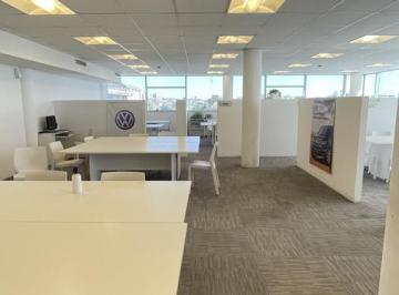 Oficina comercial · 167m² · 7 Cocheras · Venta Excelente Oficina 167 m Al Frente.
