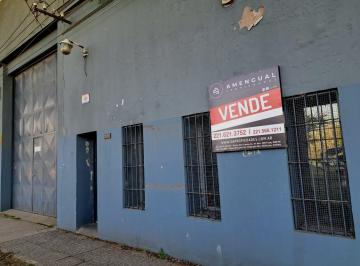 Bodega-Galpón · 682m² · 6 Ambientes · 3 Cocheras · Galpon en Venta - 511 Entre 132 Bis y 133 - 708 m