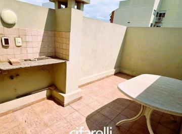 Departamento · 40m² · 2 Ambientes · 2 Amb. a m de Av J. B. Alberdi. Super Luminoso! con Terraza Individual