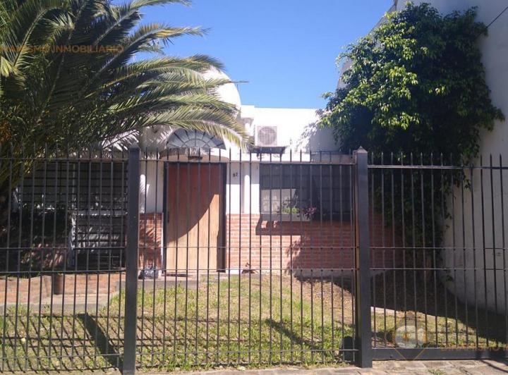 Casa · 100m² · 4 Ambientes · 1 Cochera