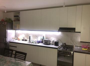 PH · 90m² · 3 Ambientes · 1 Cochera · Exc. PH 2 Dorm / 2 Baños / Calef. Central / Patio