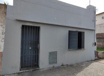 PH de 2 ambientes, La Matanza · PH de 2 Ambientes Al Frente con Patio