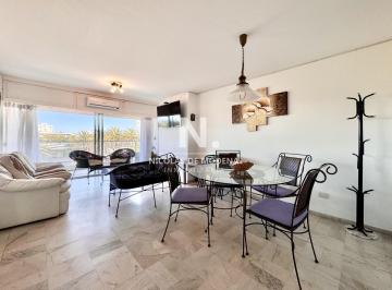 Foto1 · Apartamento de 2 Dorm. a La Venta - Península!
