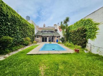 Casa · 288m² · 7 Ambientes · 3 Cocheras · Venta Casa 7 Ambientes Jardín Piscina Villa Pueyrredon