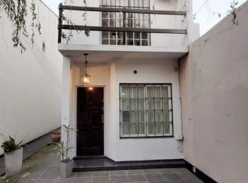 Departamento de 3 ambientes, Morón · Duplex 3 Amb - Cochera. Excelente Estado.
