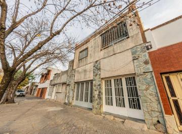 Casa · 66m² · 3 Ambientes · 1 Cochera · Venta - Casa de 2 Dorm. con Cochera