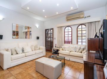 PH · 159m² · 4 Ambientes · 2 Cocheras · Venta PH Cuatro Ambientes Santa Rita. Sin Expensas Jardín y Cochera