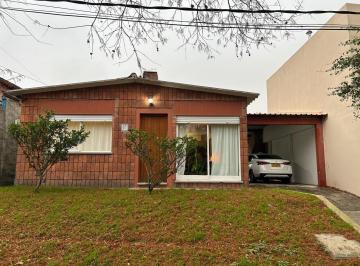 Casa · 114m² · 4 Ambientes · 1 Cochera · Casa a m de Rambla Costanera