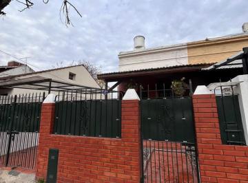 PH de 3 ambientes, Almirante Brown · Venta de PH en Adrogué