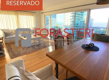 Departamento · 90m² · 3 Ambientes · 1 Cochera · Departamento de Categoria