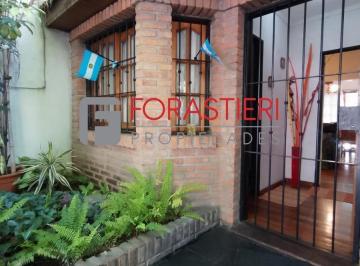 Casa · 92m² · 4 Ambientes · 1 Cochera · Exelente Duplex 4 Ambientes