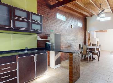 Casa · 170m² · 4 Ambientes · 1 Cochera · Camino Centenario E/ 460 y 461 City Bell - Casa en Venta 3 Habitaciones - Quincho - Parque y Piscina