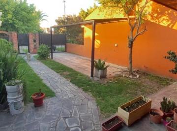 Imagen1 · Casa de 3 Amb + Departamento de 1 Amb