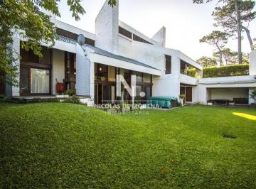 Foto1 · En Venta Casa de 4 Dorm. en Suite en Punta del Este, Mansa.