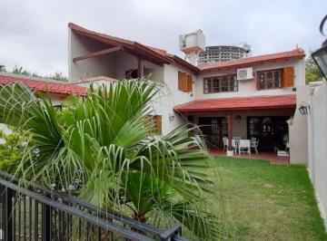 Casa de 8 ambientes, Ciudad de Mendoza · Casa Venta Quinta Seccion