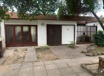 Casa · 276m² · 4 Ambientes · 1 Cochera · 2 Casas Juntas en Venta - Oportunidad Inversor - Jardín Espinosa