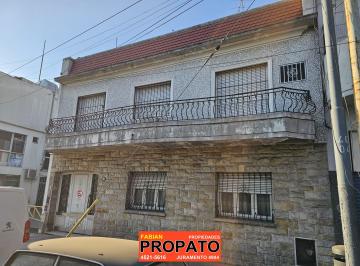 Casa de 5 ambientes, Versalles · Casa 5 Ambientes en 2 Plantas + Terraza Sobre Lote Propio de 10 X 23 con Parque!