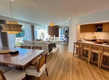 Casa de 4 ambientes, Pilar · Propiedad Remodelada a Nuevo en Excelente Ubicación