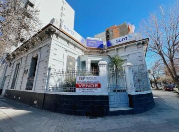 Oficina comercial · 174m² · 8 Ambientes · 1 Cochera · Se Vende Hermosa Esquina de Uso Comercial Gorriti y Guemes