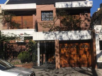 Casa de 4 ambientes, Floresta · Casa de 4 Ambientes + Dependencia de Servicios Jardin Garage Bacacay 3934