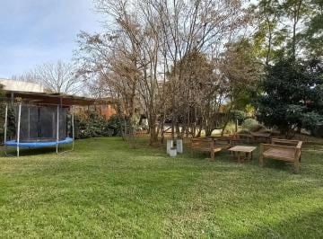 Casa , Berazategui · Lote de 450 m² de Terreno en Venta en El Carmen