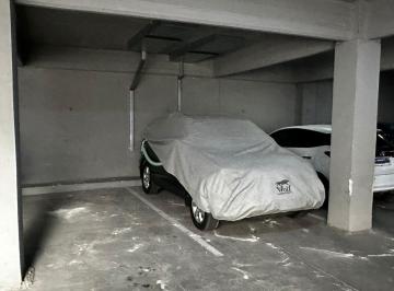 Garage · 14m² · Cocheras Cubiertas en Centro de Olivos a La Venta