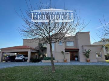 Casa · 350m² · 4 Ambientes · 7 Cocheras · Casa en Venta Terravista