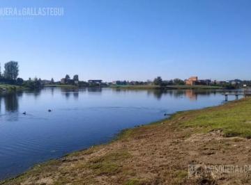 Terreno · 910m² · Lote a Laguna en San Matías. Próximo Al Acceso. Noreste.