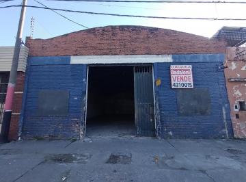 Bodega-Galpón · 215m² · Av Pte. Perón 4410 - Galpón