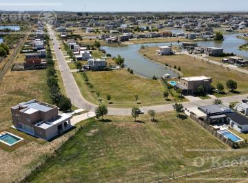 Terreno · 1043m² · Lote en Venta en Magallanes Pueblos del Plata - 1043 m² con Financiacion!. Hudson. Berazategui