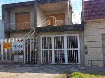 Casa de 4 ambientes, Villa Gobernador Gálvez · Casa de 2 Plantas. 3 Dorm..