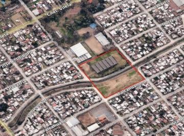 Depósito · 2750m² · Excelente Establecimiento Industrial de Aproximadamente Unos 3000 m² Cubiertos