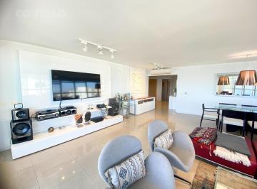 Departamento · 220m² · 5 Ambientes · 1 Cochera · Departamento en Venta 3 Dorm. en Suite - Playa Mansa