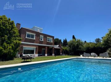 Casa · 189m² · 5 Ambientes · 1 Cochera · Casa en Venta en Barrio Cerrado Altos del Carmen